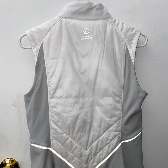 White North Face Vest - Picture 2 of 3